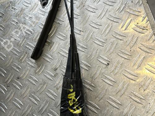 Used Front windshield wiper arm PEUGEOT 308 II (LB_, LP_, LW_, LH_, L3_) 1.6 HDi / BlueHDi 115 (115 hp) 21353390