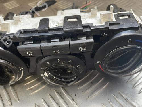 Used Climate control PEUGEOT 208 I (CA_, CC_) 1.6 BlueHDi 100 (100 hp) 21350365