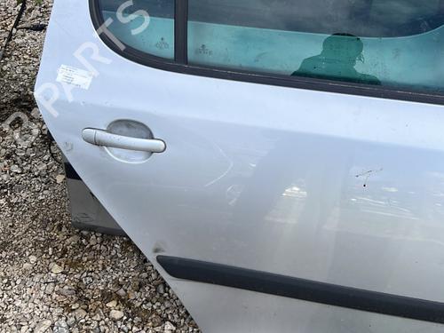 Used Right rear door SKODA FABIA II (542) 1.6 TDI (75 hp) 26523516