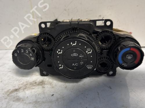 Used Climate control FORD FIESTA VI (CB1, CCN) 1.4 TDCi (68 hp) 22438796