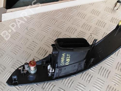 Air vent TOYOTA COROLLA Verso (ZER_, ZZE12_, R1_) 2.2 D-4D (AUR10_, AUR10R) | BP21348139I21 
