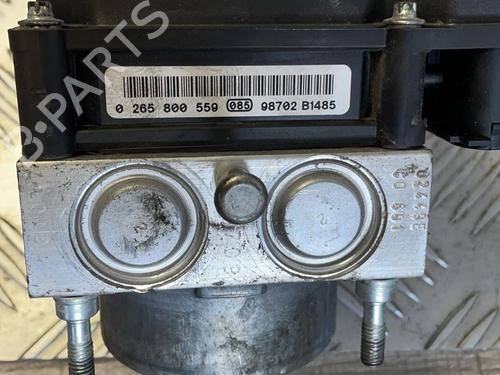 Used ABS pump RENAULT CLIO III (BR0/1, CR0/1) 1.5 dCi (BR0H, CR0H, CR1S, BR1S) (106 hp) 21359199