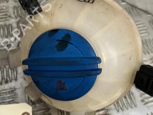 Used Expansion tank VW GOLF VI (5K1) 2.0 TDI (110 hp) 21338847