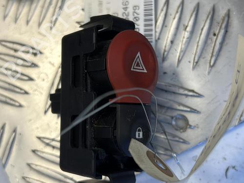 Used Warning switch RENAULT KANGOO / GRAND KANGOO II (KW0/1_) 1.5 dCi (106 hp) 21357283