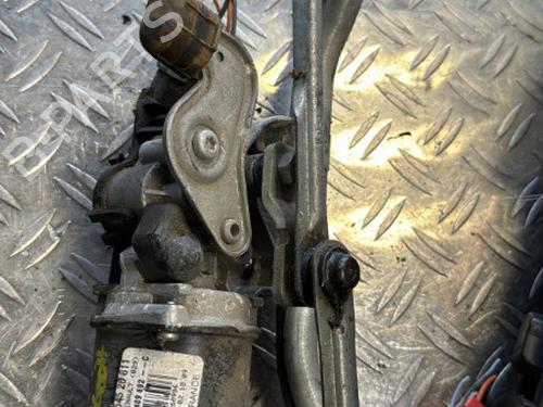 Used Front wiper motor RENAULT KANGOO Express (FW0/1_) 1.5 dCi 85 (FW0K, FW0L, FW0B) (86 hp) 21330399