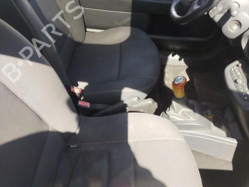 Høyre bak beltestrammer RENAULT TWINGO II (CN0_) 1.5 dCi (CN0E) | BP21344037C90 