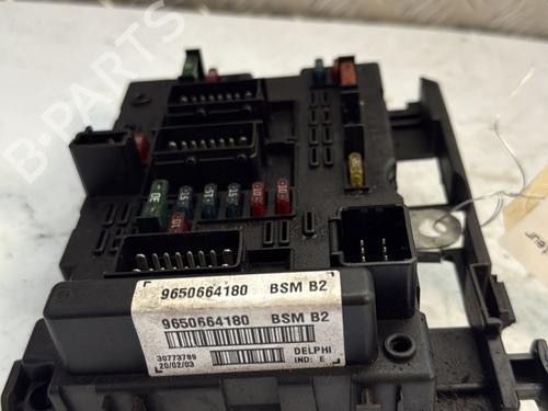 Used Fuse box PEUGEOT 206 Hatchback (2A/C) 2.0 HDI 90 (90 hp) 27699555