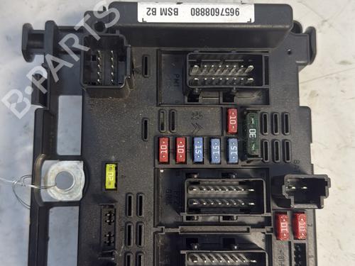 Used Fuse box PEUGEOT 206+ (2L_, 2M_) 1.4 i (73 hp) 22596631