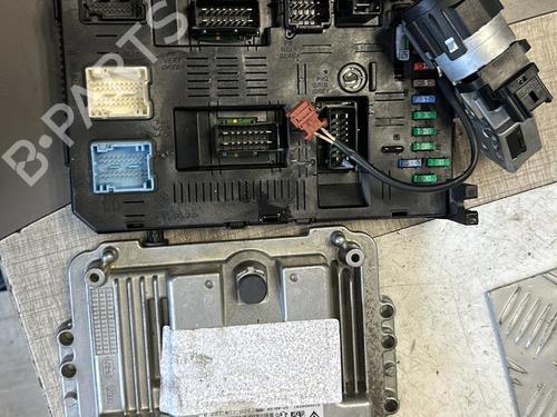 Used Electronic module PEUGEOT 307 (3A/C) 1.6 HDi 110 (109 hp) 21340646