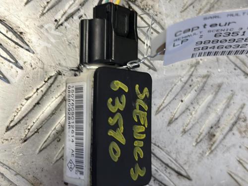 Used Electronic module RENAULT SCÉNIC III (JZ0/1_) 1.6 dCi (JZ00, JZ12) (130 hp) 21339037