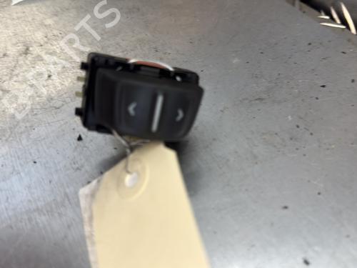 Left front window switch DACIA SANDERO II 1.5 dCi | BP29003187I27 