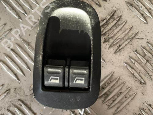 Used Left front window switch PEUGEOT 206 Hatchback (2A/C) 1.1 i (60 hp) 21846639