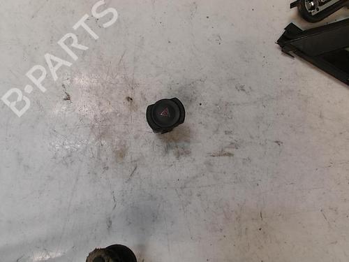 Used Warning switch Warning switch DACIA SANDERO 1.4 MPI LPG (72 hp) 21350268 21350268