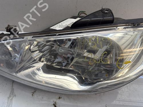Left headlight PEUGEOT 206 Hatchback (2A/C) 2.0 HDI 90 | BP27220773C28 