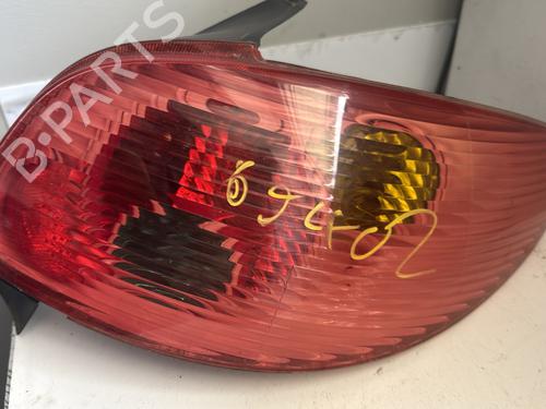 Right taillight PEUGEOT 206 Hatchback (2A/C) 1.4 i | BP26124795C35 