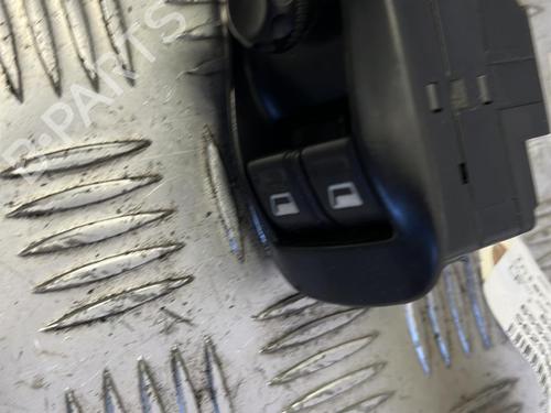 Used Left front window switch PEUGEOT 206 Hatchback (2A/C) 1.6 HDi 110 (109 hp) 21347445