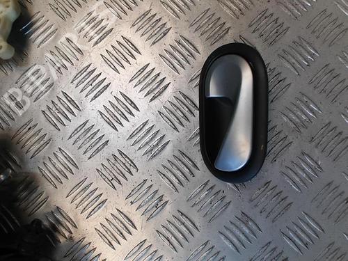 Venstre foran invendig håndtak RENAULT CLIO III (BR0/1, CR0/1) 1.5 dCi (C/BR0G, C/BR1G) | BP21348178I13 