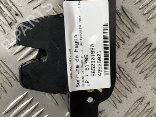 Used Tailgate lock PEUGEOT 307 (3A/C) 1.6 16V (109 hp) 21351075