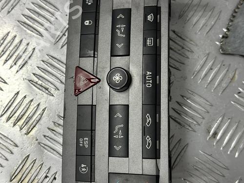 AC Styreenhet / Manøvreringsenhet PEUGEOT 407 (6D_) 2.0 HDi 135 (6DRHRH, 6DRHRE, 6DRHRG, 6DRHRJ) (136 hp) 21340837