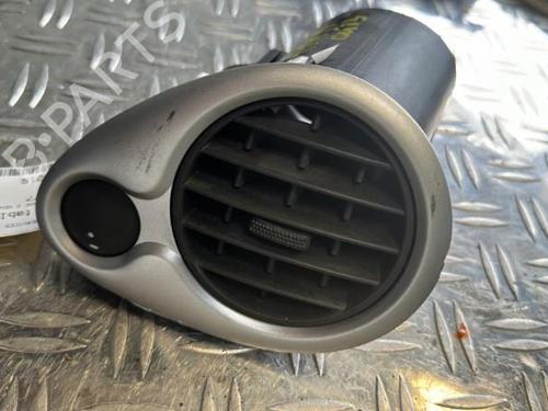 Used Air vent RENAULT CLIO III (BR0/1, CR0/1) 1.5 dCi (75 hp) 21848051