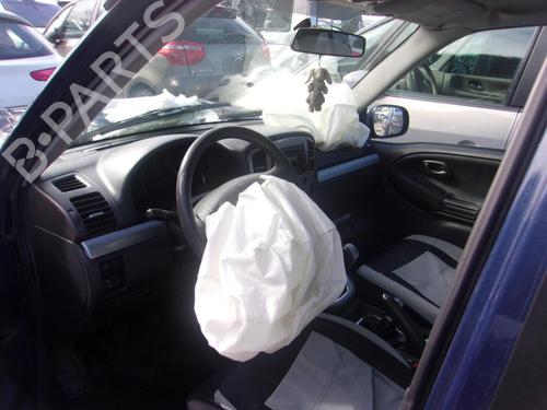 Left mirror SUZUKI GRAND VITARA I (FT, HT) 2.0 HDI 110 16V 4x4 (SQ420D, TD83V) | BP21344095C26 