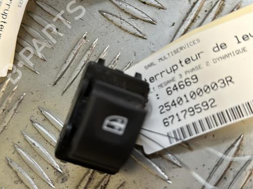 Used Right front window switch RENAULT MEGANE III Hatchback (BZ0/1_, B3_) 1.5 dCi (BZ09, BZ0D, BZ1W, BZ29, BZ14) (110 hp) 21356805