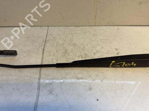 Used Front windshield wiper arm VW POLO V (6R1, 6C1) 1.4 TDI (90 hp) 22397846