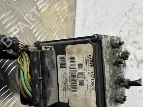 Used ABS pump PEUGEOT 407 SW (6E_, 6D_) 2.7 HDi (204 hp) 21357616