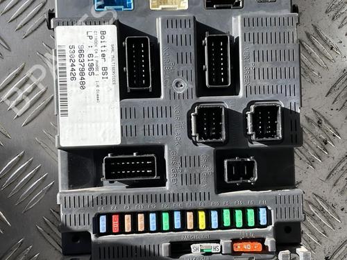 Used Fuse box CITROËN C4 I (LC_) 1.6 HDi (90 hp) 21358516