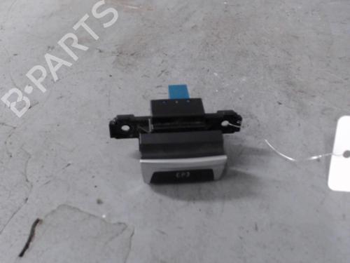 Used Switch Switch PEUGEOT 308 II (LB_, LP_, LW_, LH_, L3_) 1.6 HDi / BlueHDi 115 (115 hp) 21368007 21368007