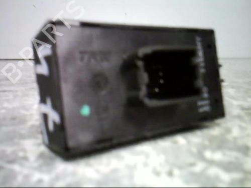Used Right rear window switch Right rear window switch OPEL MERIVA B MPV (S10) 1.7 CDTI (75) (110 hp) 21366916 21366916