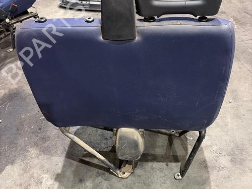 Right front seat PEUGEOT BOXER Van (244) 2.8 HDi | BP39172685C16 - Image 4
