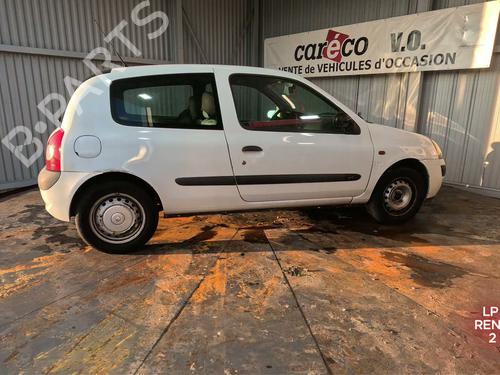 Lamp holder RENAULT CLIO II (BB_, CB_) 1.5 dCi (B/CB07) | BP30877747L10 