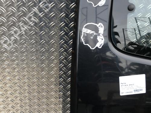 Dør højre bagtil Dør højre bagtil ISUZU D-MAX II (TFR, TFS) 2.5 CRDi 4x4 (TFS86J) (163 hp) 30531640 30531640