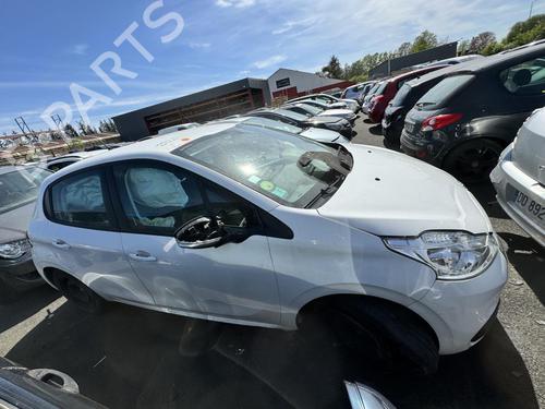 Left rear window motor PEUGEOT 208 I (CA_, CC_) 1.6 BlueHDi 100 | BP26663697E23 