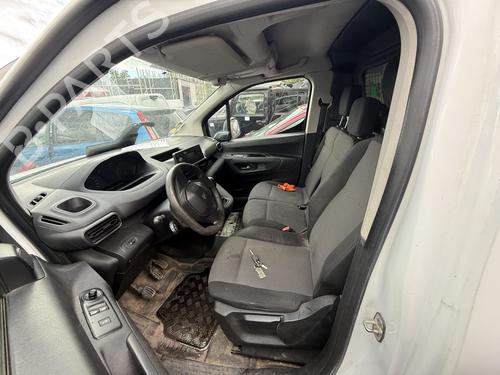 AC compressor PEUGEOT PARTNER Box Body/MPV (K9) 1.6 BlueHDI 100 | BP28731995M34  - Image 13