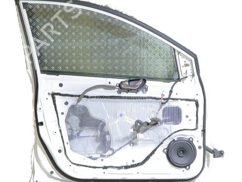 dr-venstre-fortil-nissan-pulsar-hatchback-c13-2014-36953519 main image