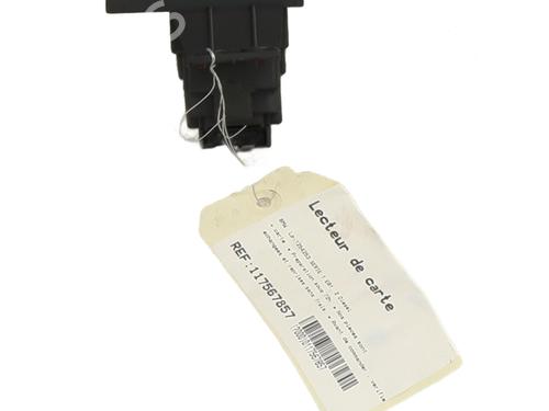 Used Card reader Card reader BMW 1 (E81) 118 d (143 hp) 30761540 30761540