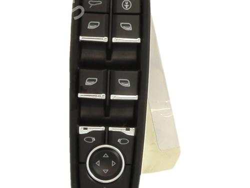 Used Left front window switch Left front window switch 38677504 38677504