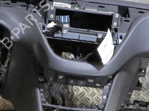 Used Dashboard Dashboard 35828485 35828485