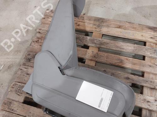 Right front seat VW CRAFTER 30-50 Van (2E_) 2.5 TDI | BP33453131C16 - Image 4
