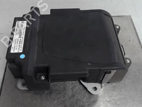 Used Display monitor PEUGEOT 5008 (0U_, 0E_) 1.6 HDi (112 hp) 21293825