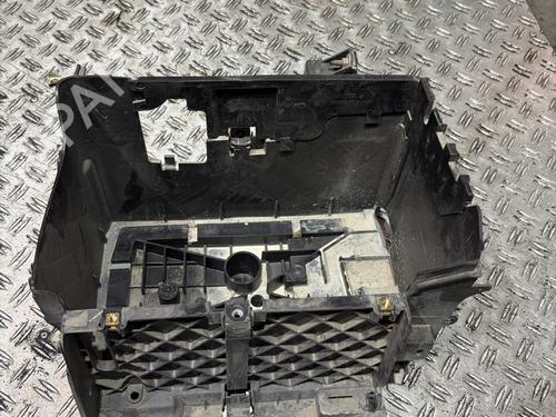 support-renault-trafic-iii-van-fg_-2014-37077407 main image