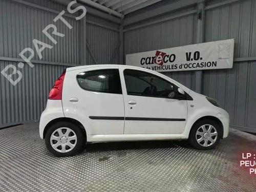 Used Parts PEUGEOT 107 (PM_, PN_)  1.0  4423151