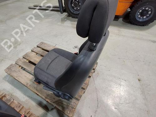 Used Left front seat Left front seat 35928005 35928005