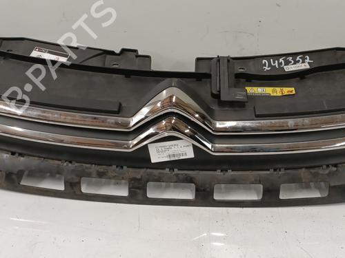 Used Grille CITROËN C3 III (SX) 1.2 THP 110 (SXHNPS, SXHNZT, SXHNZ6) (110 hp) 24029061