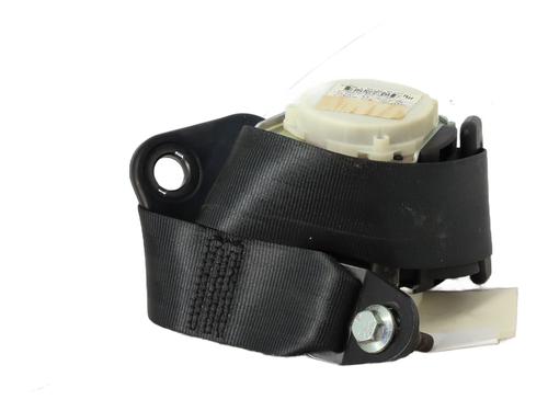 rear-right-seatbelt-fiat-500-312_-2007-30045996 main image