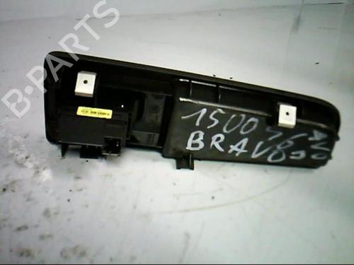 Used Right front window switch Right front window switch FIAT BRAVO II (198_) 1.6 D Multijet (198AXH1B) (105 hp) 21365939 21365939