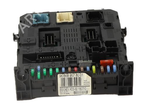 Used Fuse box Fuse box CITROËN C4 I (LC_) 1.6 HDi (90 hp) 33959867 33959867