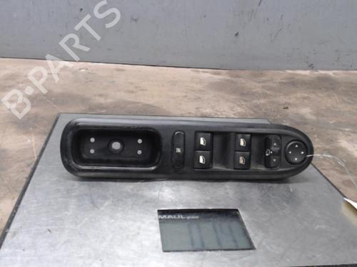 Used Left front window switch Left front window switch PEUGEOT 407 (6D_) 2.0 HDi 135 (6DRHRH, 6DRHRE, 6DRHRG, 6DRHRJ) (136 hp) 21314864 21314864